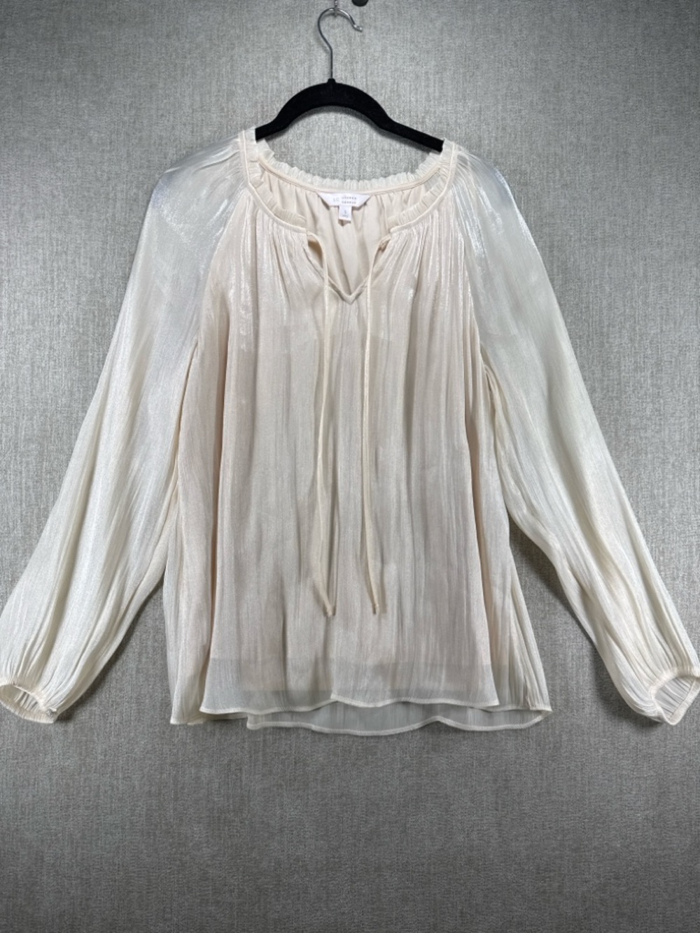 NWOT LC Lauren Conrad Ivory Shimmer Peasant Blouse Small